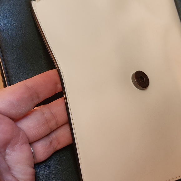 Black and White bag - Picture 8 of 8